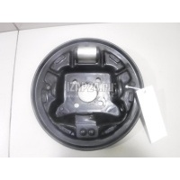 Щит опорный задний правый Renault Kangoo 2008 7701070955