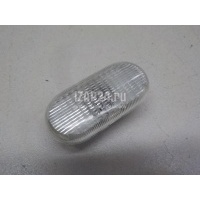 Повторитель на крыло белый Renault Clio II/Symbol (1998 - 2008) 8200394531