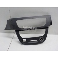 Накладка декоративная Renault Megane III (2009 - 2016) 682605518R