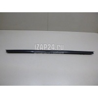 Накладка стекла переднего правого Land Rover Range Rover III (LM) (2002 - 2012) CGE000240