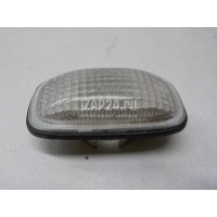 Повторитель на крыло белый Nissan Almera Classic (B10) (2006 - 2013) 2616095F0A