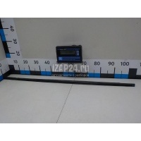 Накладка стекла переднего левого VAG Touran (2003 - 2010) 1T0837477C9B9