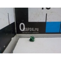 Крепеж (клоп) Mazda CX 3 (2015 - ) KD4568865