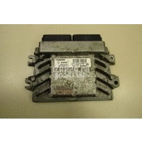 Блок управления двигателем Renault Logan (2005 - 2014) 8200483732
