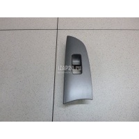 Накладка блока управления стеклоподъемниками Toyota IS 250/350 (2005 - 2013) 7427153050