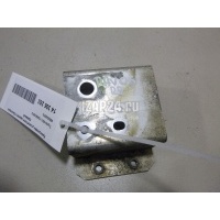 Кронштейн усилителя заднего бампера правый Toyota RAV 4 (2000 - 2005) 5832342010
