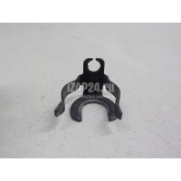 Крепеж форсунки Renault Kangoo 2008 8200584556