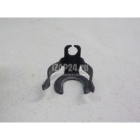Крепеж форсунки Renault Kangoo 2008 8200584556