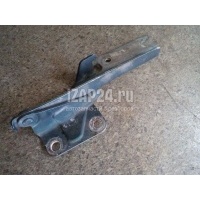 Петля капота правая Mazda 626 (GE) (1992 - 1997) GA7B52410