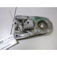 Кронштейн передней балки VAG Superb (2002 - 2008) 8D0399541B