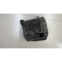 Полка под АКБ Renault Scenic 2003-2009 2008