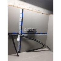 Уплотнитель двери Volvo S60 (2010 - 2018) 31352548