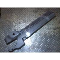 Направляющая шторки багажника (салазки) Ford Mondeo 2 1996-2000 1997 7 077 961
