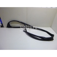 Уплотнитель стекла двери Land Rover Range Rover Sport 2013 LR084156