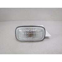 Повторитель на крыло белый Nissan Almera Classic (B10) (2006 - 2013) 2616095F0A