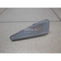 Повторитель на крыло правый белый Renault Sandero (2009 - 2014) 8200602765