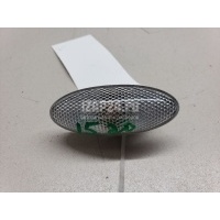Повторитель на крыло белый Toyota Auris (E15) (2006 - 2012) 8173002080
