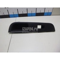 Накладка блока управления стеклоподъемниками Nissan Tiida (C11) (2007 - 2014) 82960EL10A
