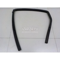 Уплотнитель стекла двери Nissan Qashqai (J10) (2006 - 2014) 82330JD00A