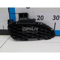 Решетка в бампер правая Mazda Mazda 3 (BK) (2002 - 2009) BN8V50C11