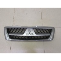 Решетка радиатора Mitsubishi Pajero/Montero III (V6, V7) (2000 - 2006) MN117202HB