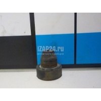 Подушка радиатора Toyota Hilux (2005 - 2015) 8846728040