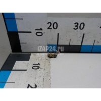 Вставка замка двери лев. Toyota Hilux (1997 - 2005) 6905235110