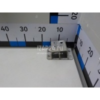 Кронштейн усилителя заднего бампера правый Toyota RAV 4 (2000 - 2005) 5832342010