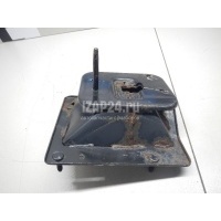 Кронштейн усилителя заднего бампера правый Hyundai-Kia Solaris (2010 - 2017) 866421R010