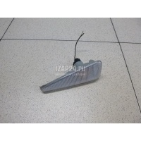 Повторитель на крыло правый белый Renault Sandero (2009 - 2014) 8200602765