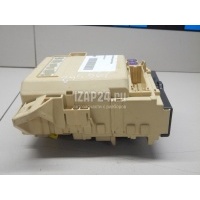 Блок предохранителей Toyota Camry V40 (2006 - 2011) 8273033760