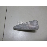 Повторитель на крыло правый белый Renault Sandero (2009 - 2014) 8200602765