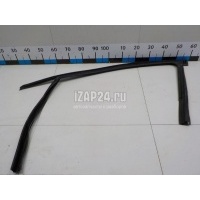 Уплотнитель стекла двери Renault Megane III (2009 - 2016) 803312527R