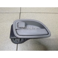 Ручка двери внутренняя левая Hyundai-Kia Carens (2006 - 2012) 826101D000S8