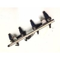 Топливная рампа Audi A4 B6 2003 06B133317N