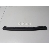 Уплотнитель капота VAG Golf Sportsvan (2014 - 2020) 510823709A