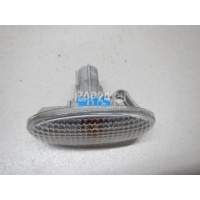 Повторитель на крыло белый Mazda Mazda 2 (DE) (2007 - 2014) GJ6A51120E