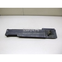 Кронштейн радиатора BMW 1-серия F20/F21 (2011 - ) 17117600537