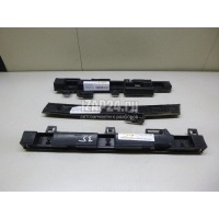 Кронштейн накладки на порог (наружней) BMW 1-серия F20/F21 (2011 - ) 51777349085