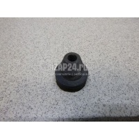 Подушка радиатора Toyota Hilux (2005 - 2015) 8846728040