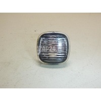 Повторитель на крыло белый VAG Fabia (1999 - 2007) 1U0949127B