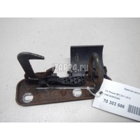 Крючок капота VAG Passat [B7] (2011 - 2015) 3AA823480