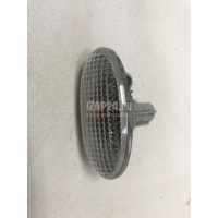 Повторитель на крыло белый Mazda Mazda 2 (DE) (2007 - 2014) GJ6A51120E