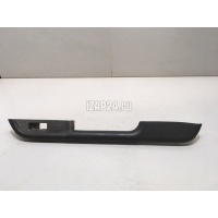 Накладка блока управления стеклоподъемниками Nissan X-Trail (T30) (2001 - 2006) 829488H305