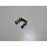 Зажим VAG Passat [B3] (1988 - 1993) 037133047