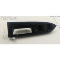 Кнопка управления стеклоподъемниками Volkswagen Touran 2005