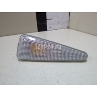 Повторитель на крыло правый белый Renault Sandero (2009 - 2014) 8200602765