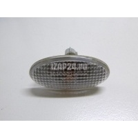 Повторитель на крыло белый Mazda Mazda 2 (DE) (2007 - 2014) GJ6A51120C