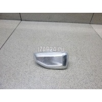 Повторитель на крыло левый белый Renault Logan II (2014 - ) 261651140R