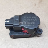 Моторчик заслонки отопителя Land Rover Discovery III (2004 - 2009) JWO500030